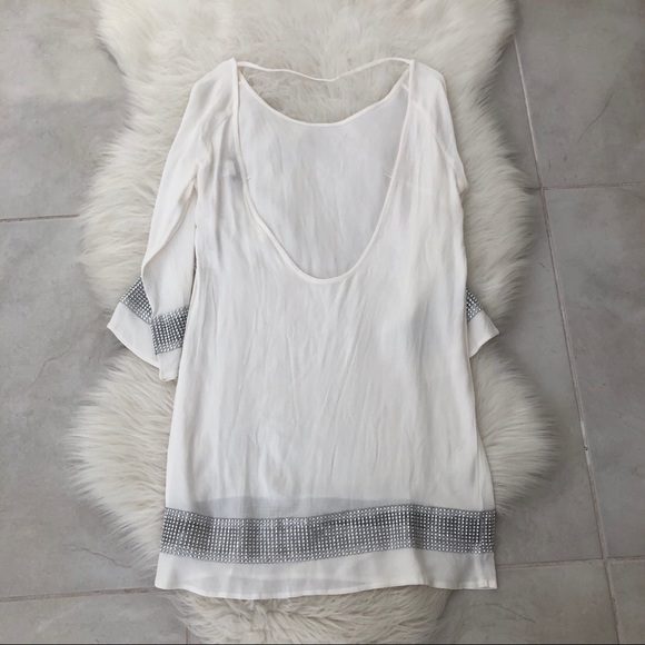 Beautiful White Top w/ Bling, size Medium (2-6) - Picture 4 of 6